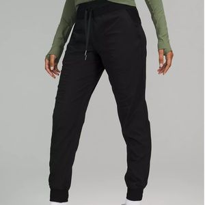 Lululemon Dance Studio Mid-Rise Jogger
Full Length